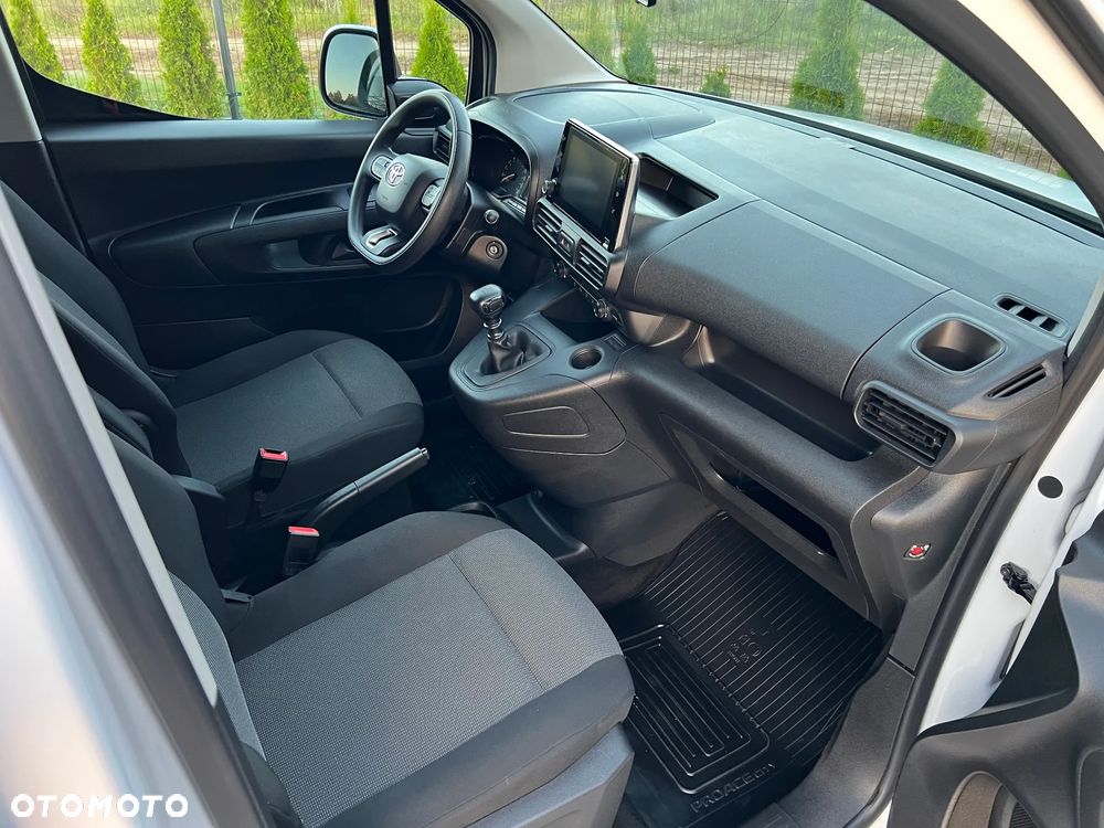 Toyota PROACE CITY - 22