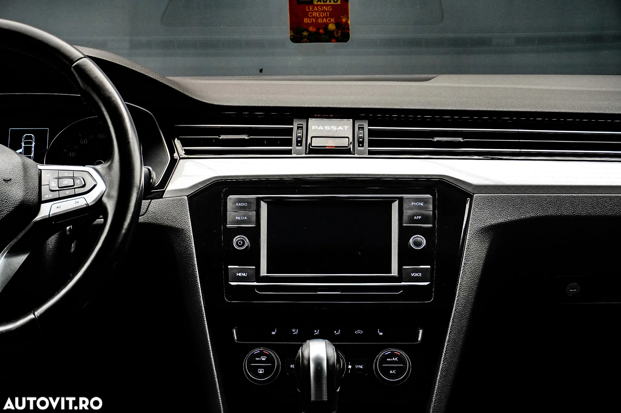 Volkswagen Passat 2.0 TDI DSG Highline - 18