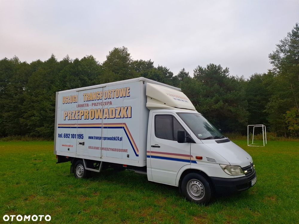Mercedes-Benz Sprinter - 5
