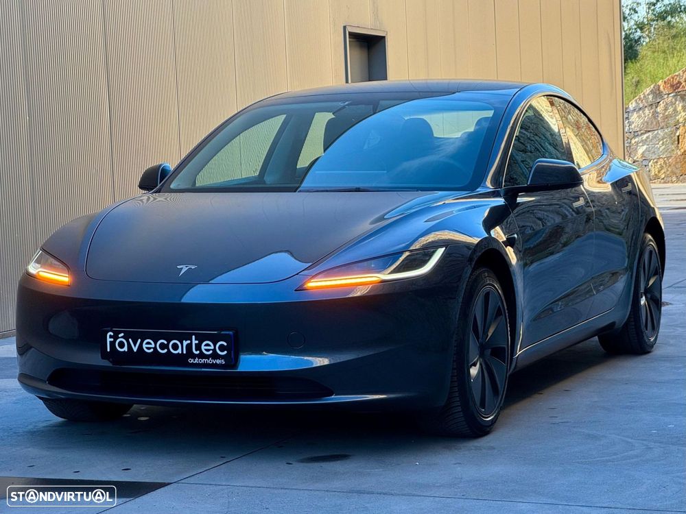 Tesla Model 3 Tração Traseira Premium - 24