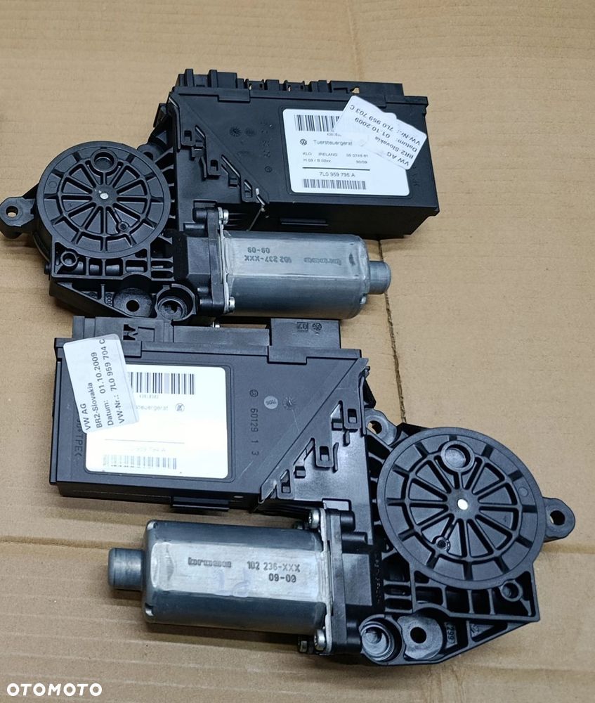 Cayenne I mechanizm silniczek podnoszenia szyby tylny tył lift Europa Porsche - 3