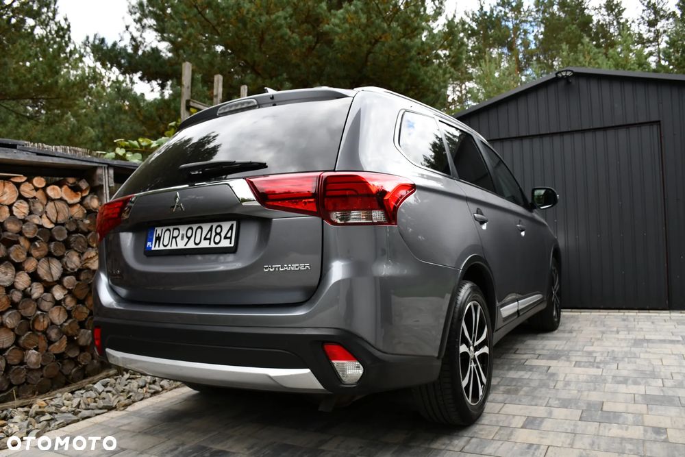 Mitsubishi Outlander - 23