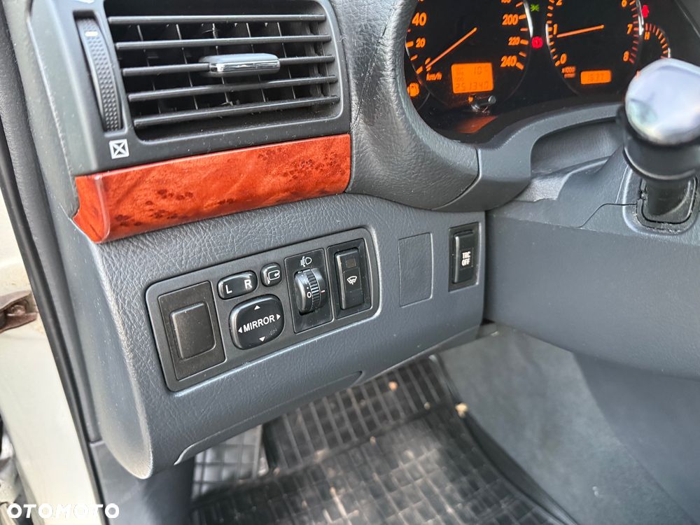 Toyota Avensis 2.0 VVT-i Prestige - 12