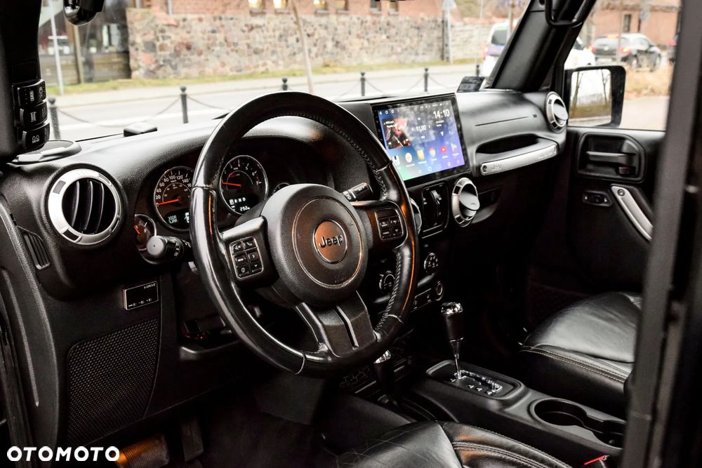 Jeep Wrangler 3.6 Unlim Sahara - 17