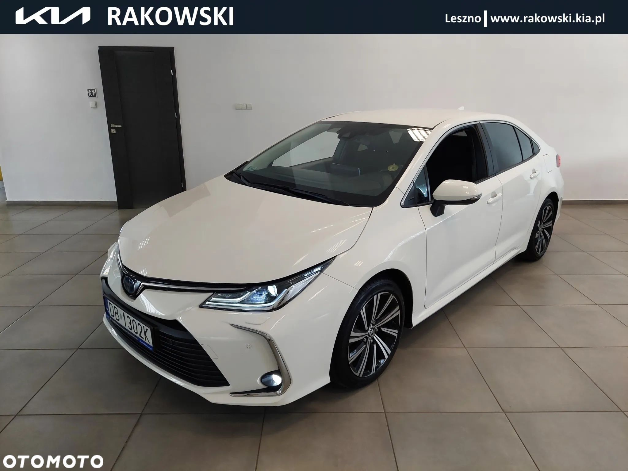 Toyota Corolla 1.8 Hybrid Comfort - 1