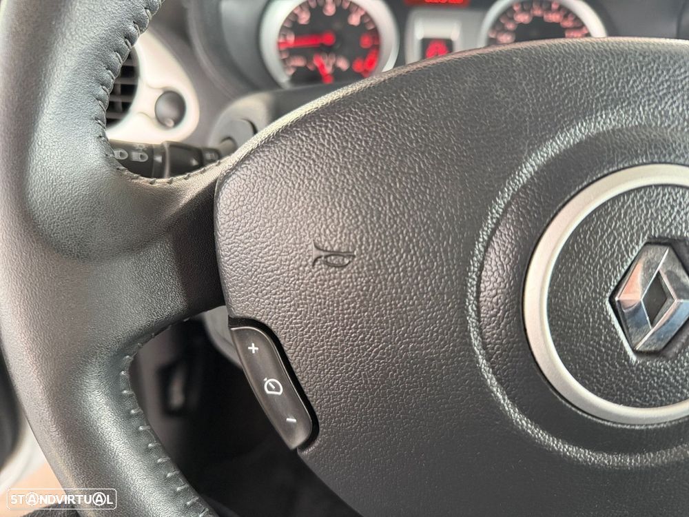 Renault Clio 1.5 dCi 90 FAP TomTom Edition - 12