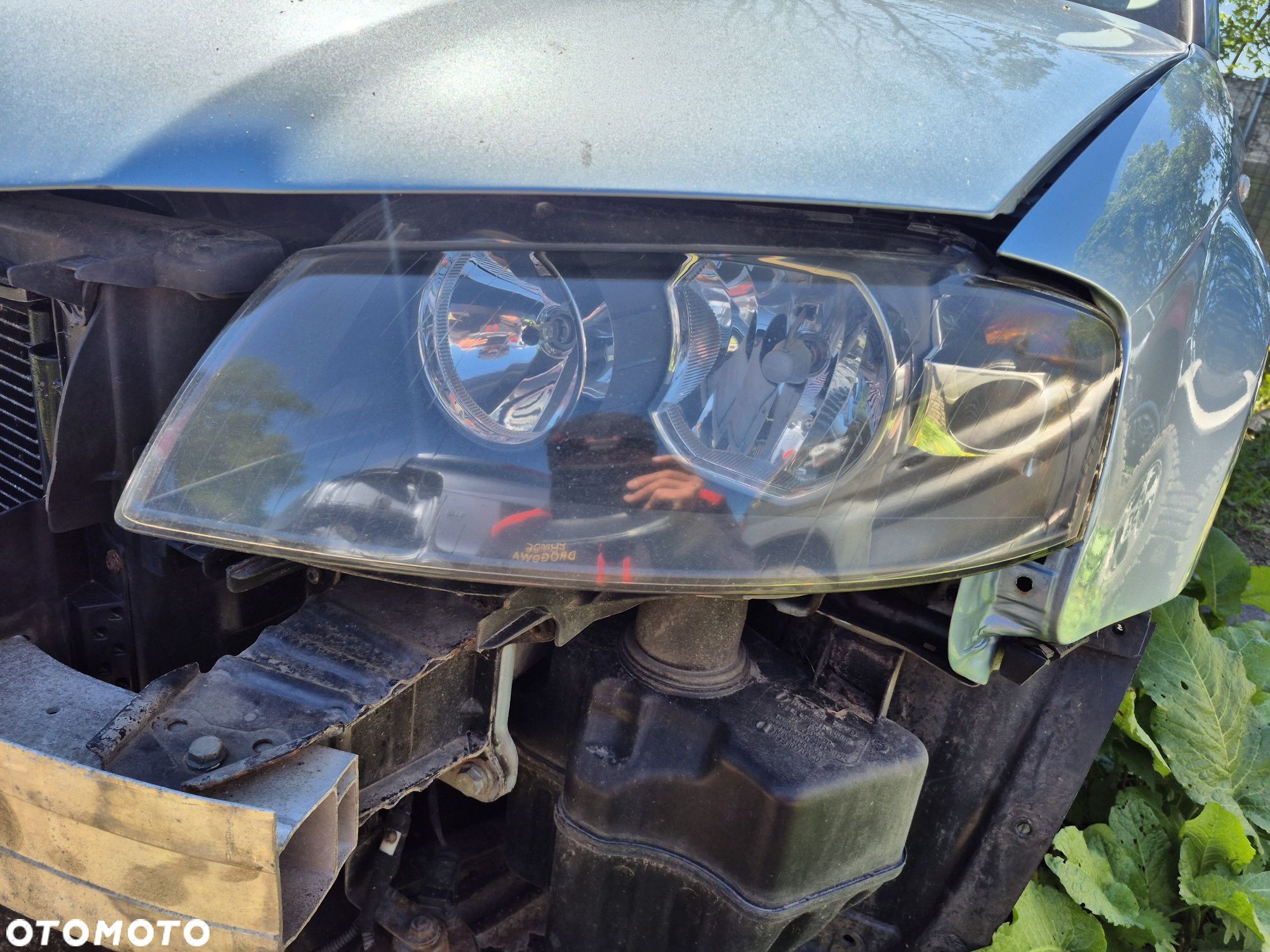 Lampa lewa audi a3 8p h7 h7 oryginalna - 1
