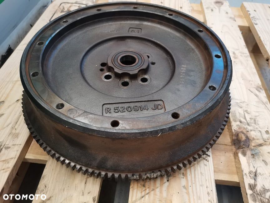 Koło zamachowe R520914 Claas Axion - 6