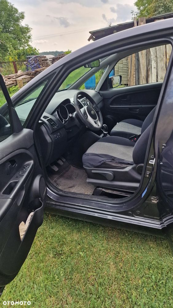 Kia Venga 1.4 M - 12