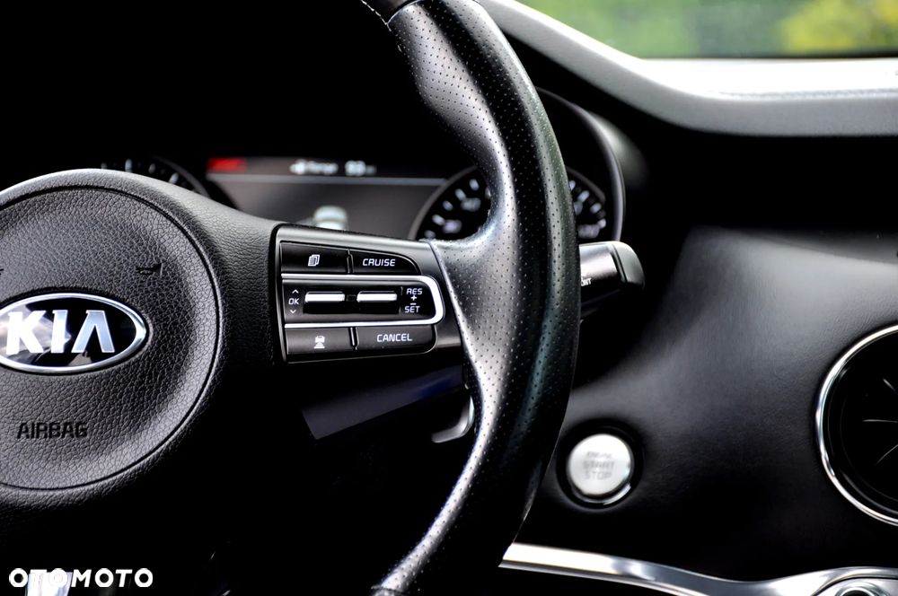 Kia Stinger - 31