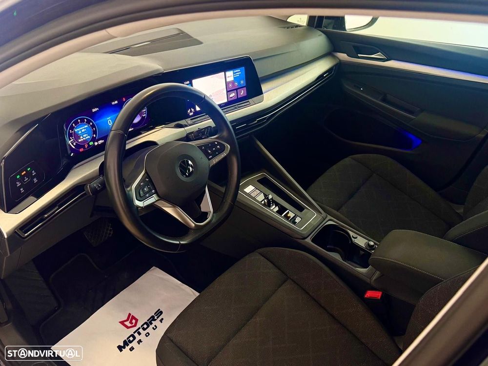 VW Golf Variant 1.5 eTSI Life DSG - 6