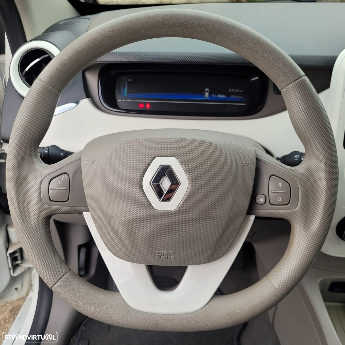 Renault Zoe - 10