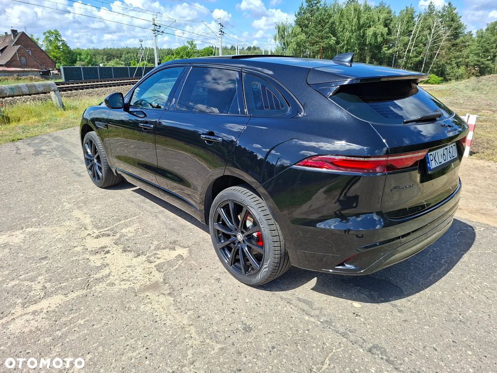 Jaguar F-Pace D200 AWD R-Dynamic Black - 19