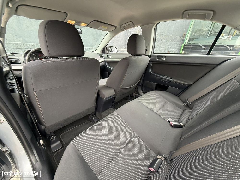 Mitsubishi Lancer 1.6 Invite ClearTec - 12