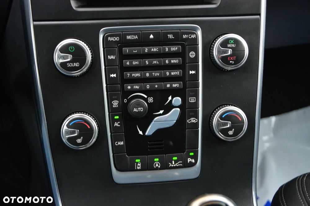 Volvo V60 D4 Geartronic Summum - 12