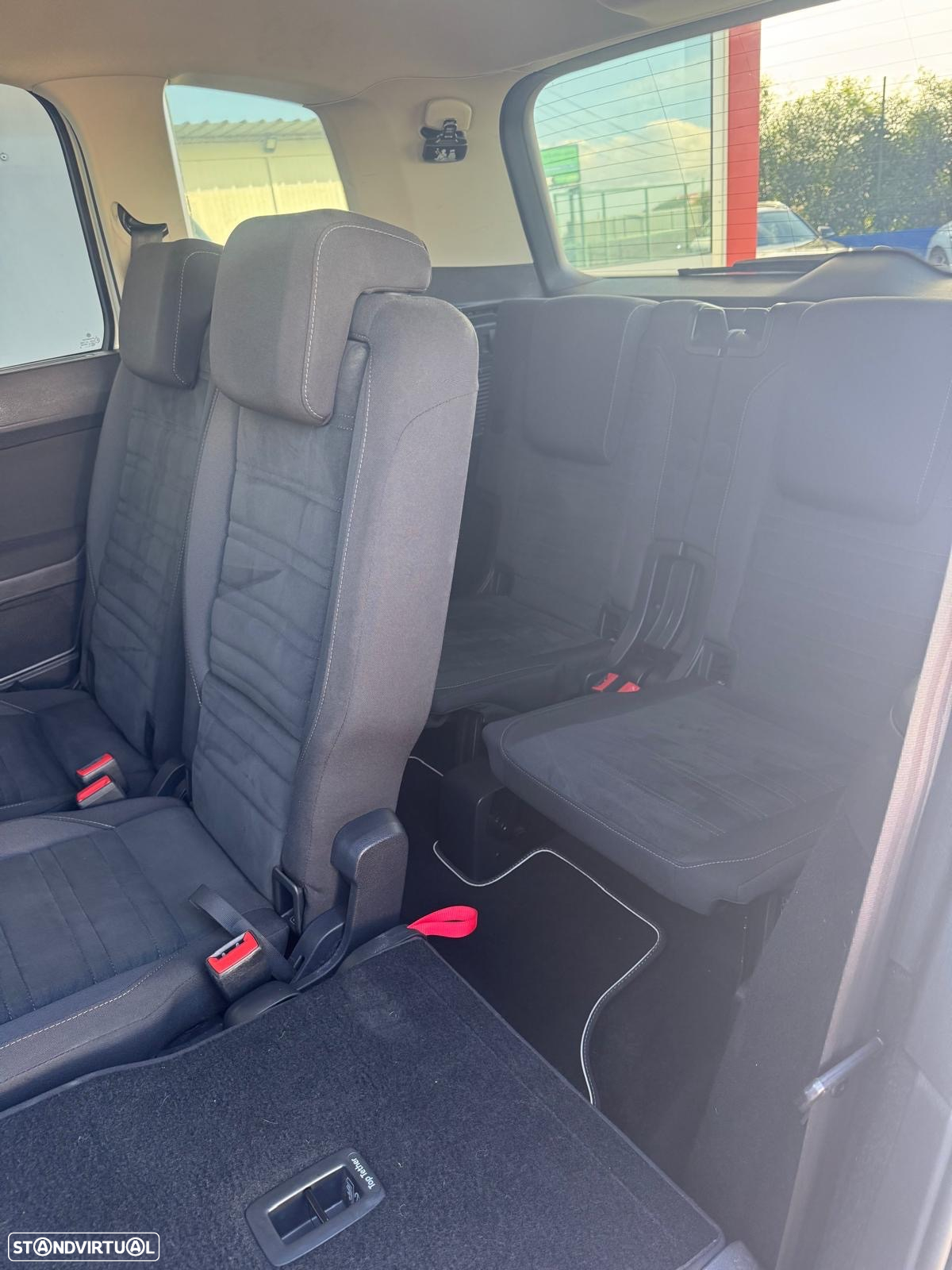 VW Touran 1.6 TDI Confortline DSG - 22