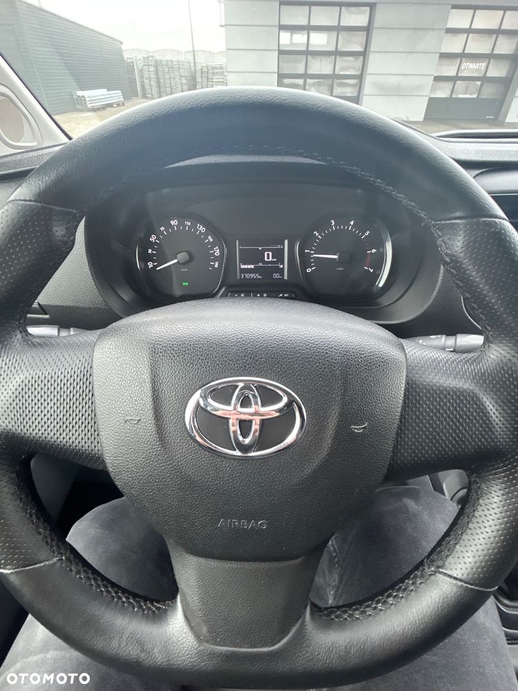 Toyota Proace - 8