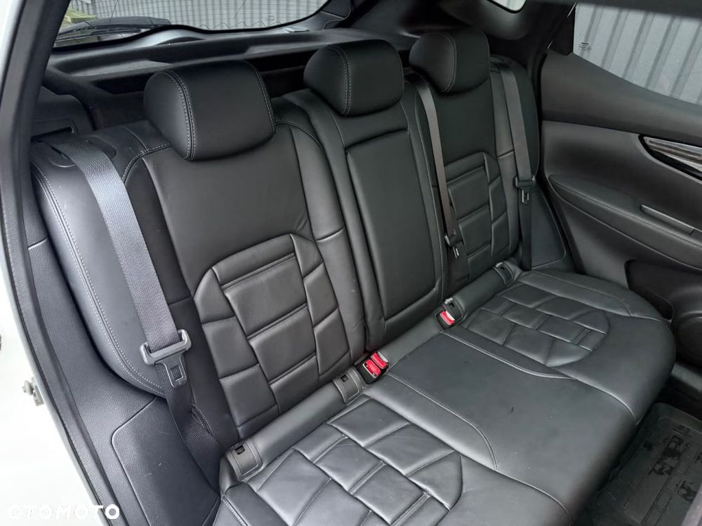Nissan Qashqai 1.5 dCi DCT TEKNA+ - 28