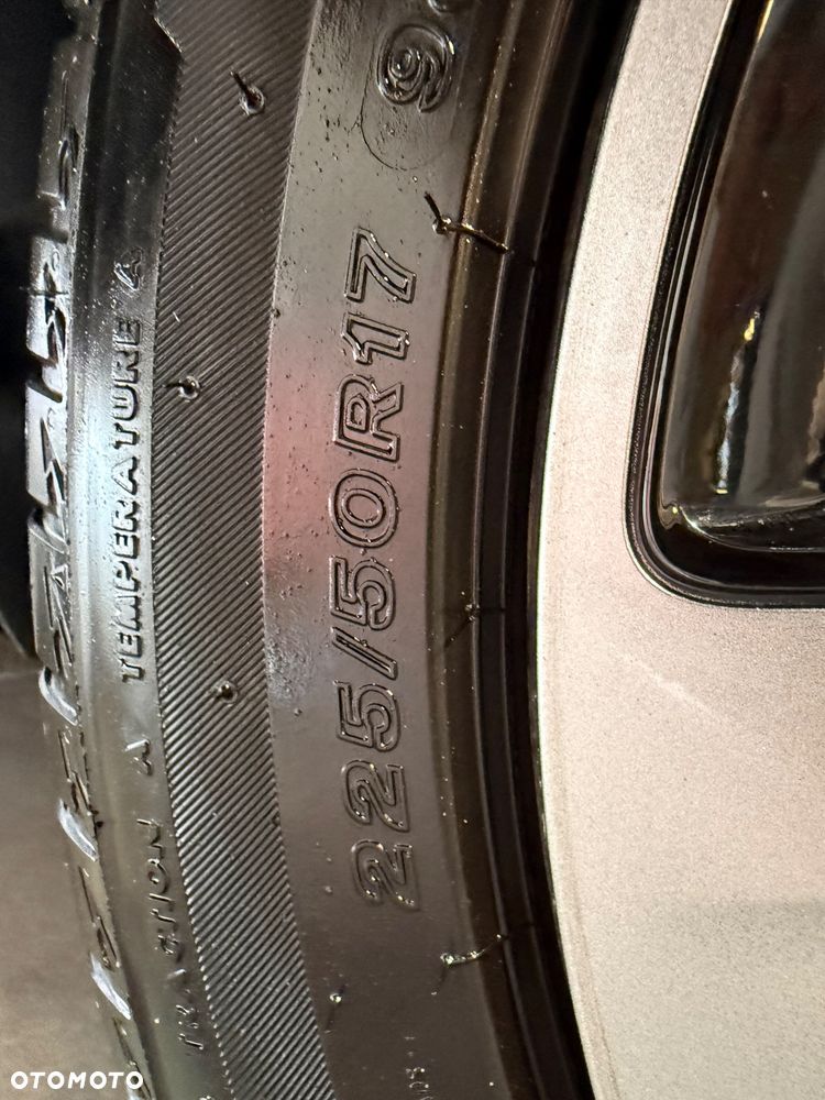 Porsche Macan - 26