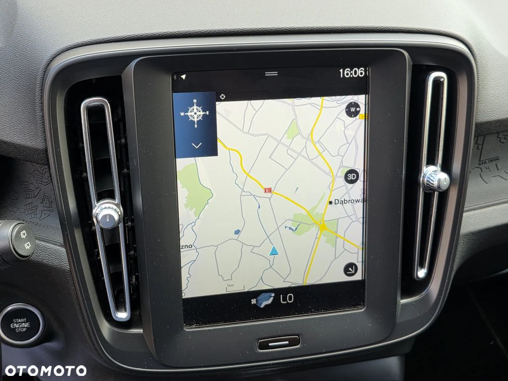 Volvo XC 40 D3 AWD Momentum - 27