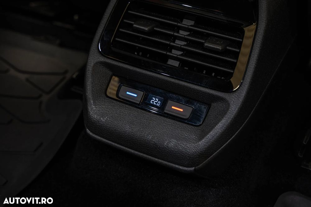 VOLKSWAGEN ID.4 2021 — imagine 21