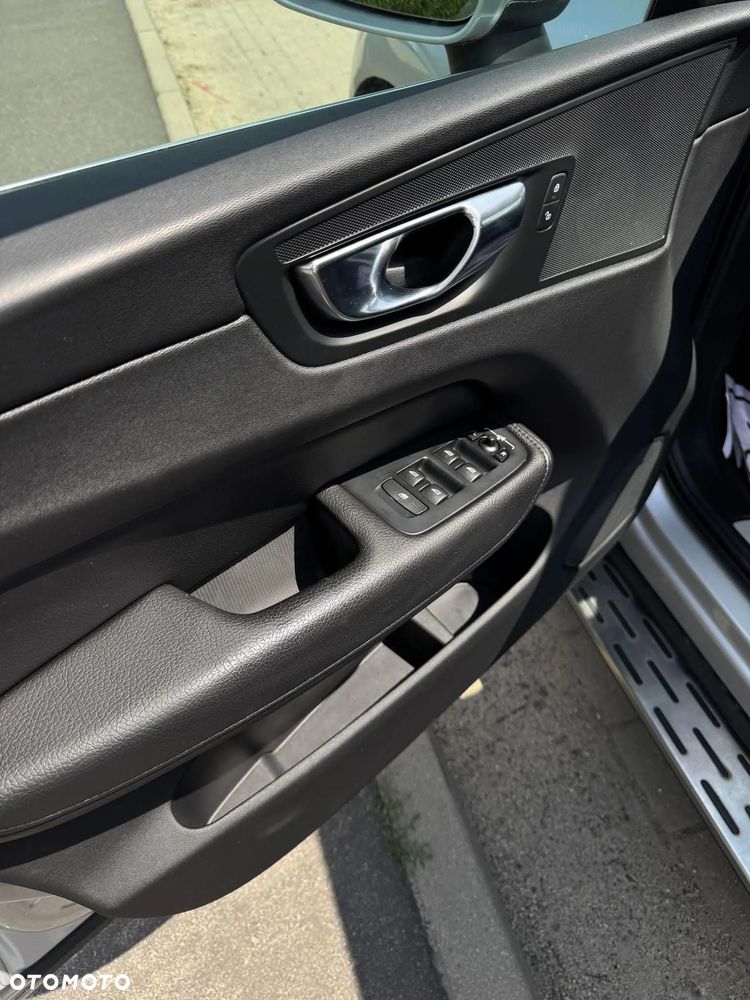 Volvo XC 60 B4 D Geartronic Momentum Pro - 6