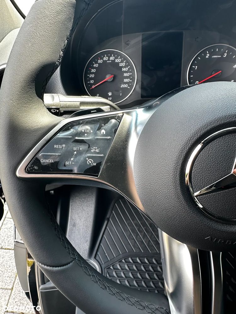 Mercedes-Benz Sprinter - 18