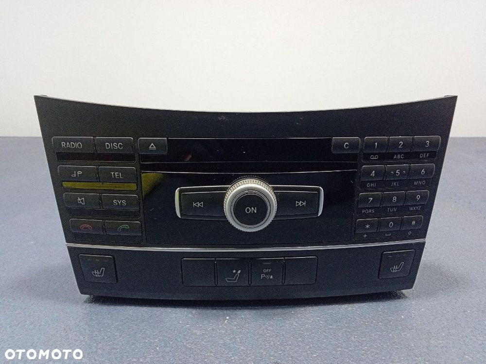 MERCEDES E KLASA W212 RADIO CD FABRYCZNE OEM A2129060201 - 1