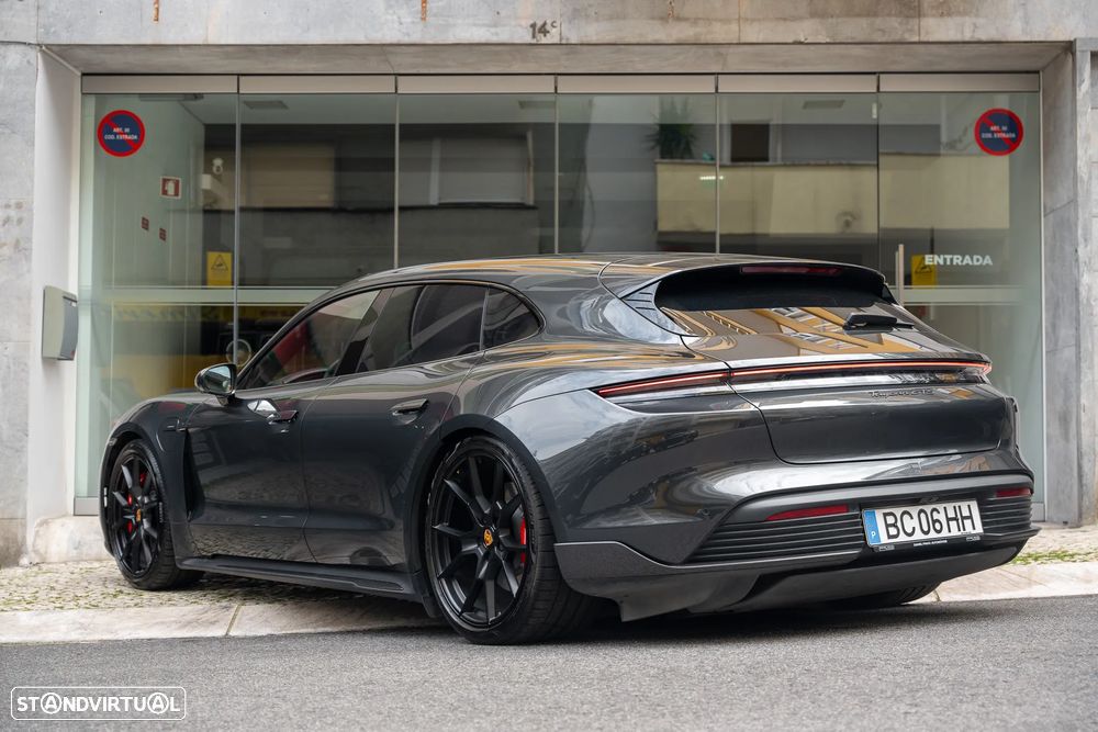 Porsche Taycan Sport Turismo GTS - 47