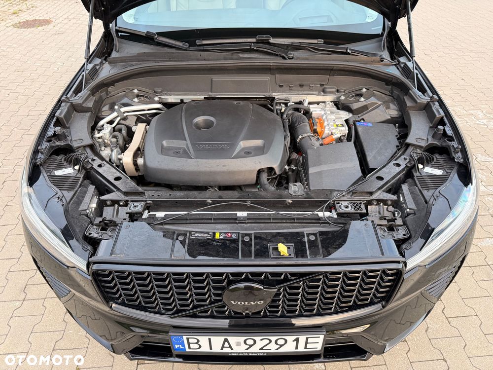 Volvo XC 60 T8 Plug-In Hybrid AWD Ultra Dark - 16