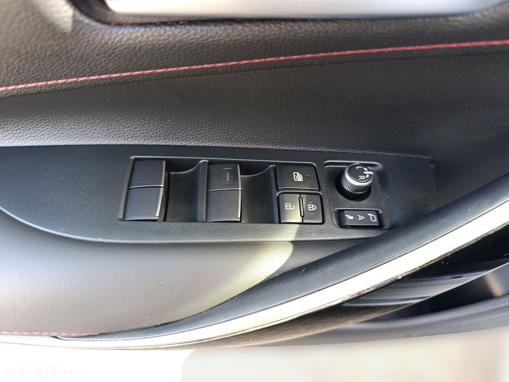 Toyota Corolla 2.0 Hybrid GR Sport Dynamic - 19