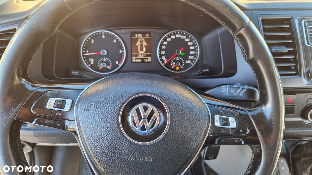 Volkswagen Transporter - 21