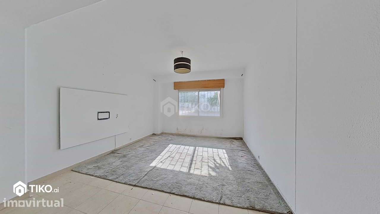 APARTAMENTO T1 | VALE DA AMOREIRA - Grande imagem: 2/26
