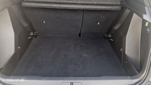 Peugeot 2008 1.2 PureTech Active Pack - 10