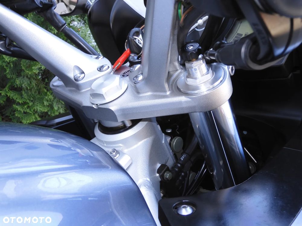 Yamaha FJR - 14