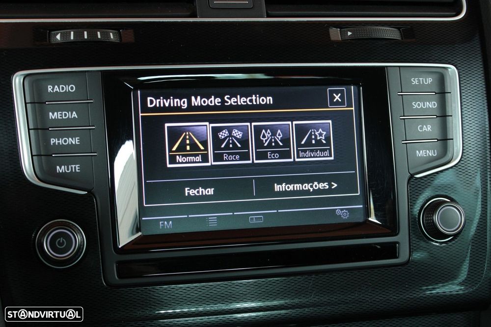 VW Golf R 2.0 TSI OPF 4Motion DSG - 5