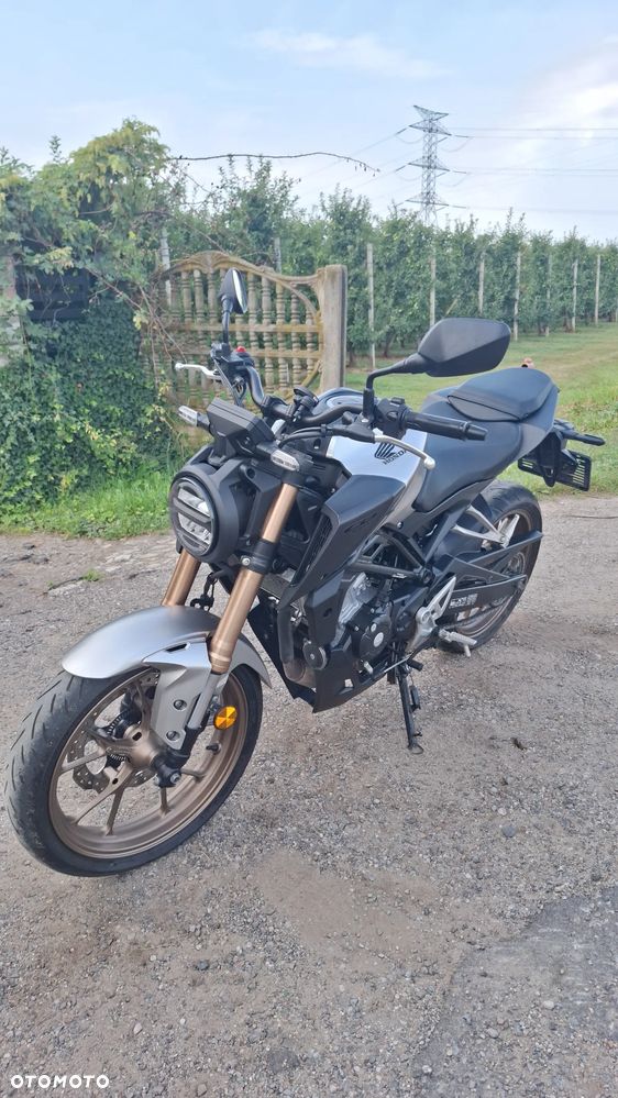 Honda CB - 21