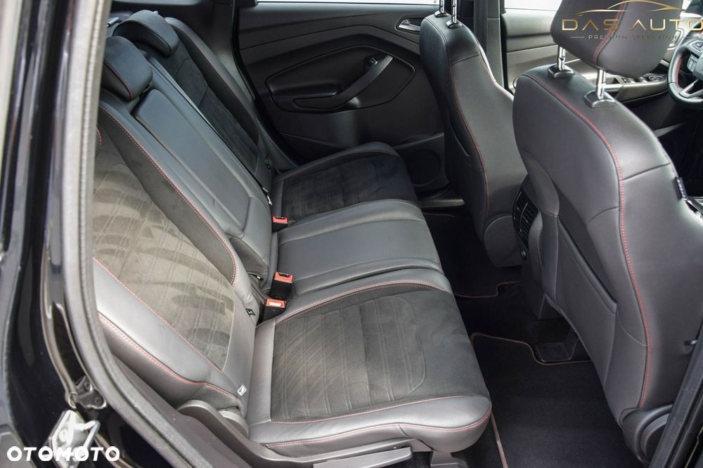 Ford Kuga 1.5 EcoBoost 2x4 ST-Line - 30