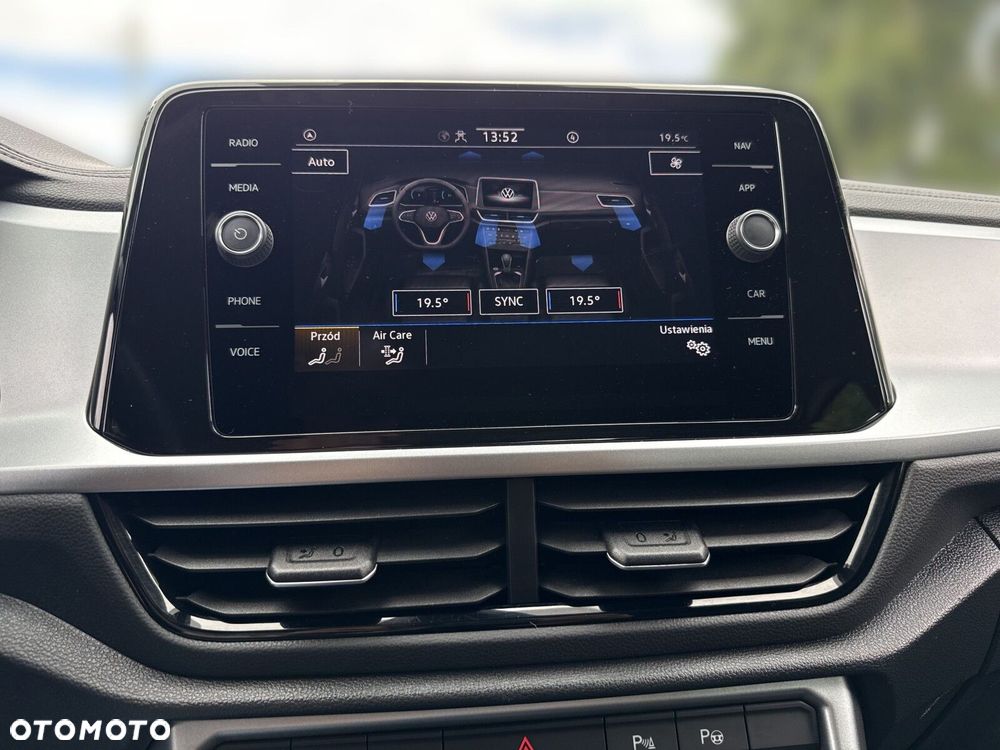 Volkswagen T-Roc 1.5 TSI Life Plus DSG - 32