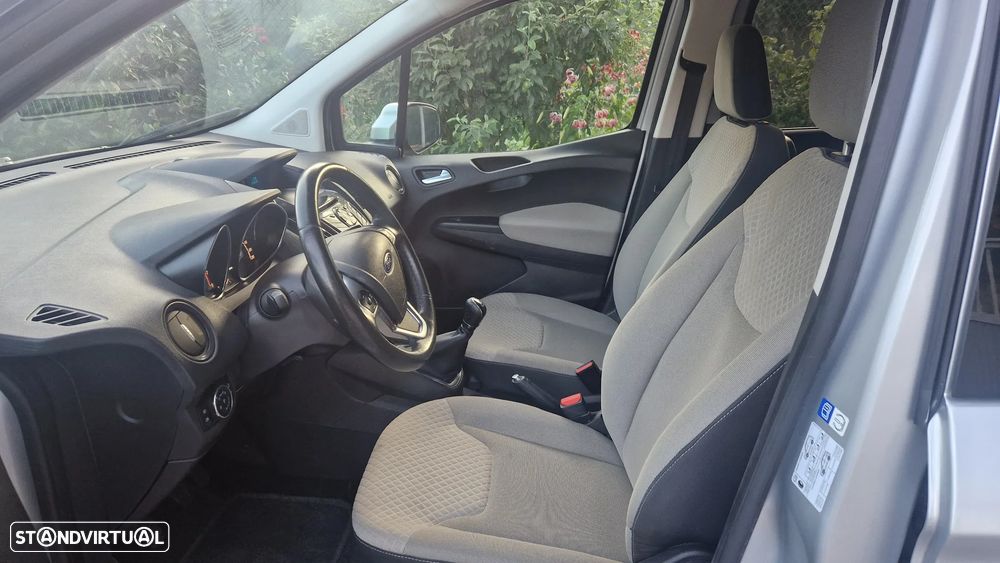 Ford Tourneo Courier 1.0 EcoBoost Titanium - 12
