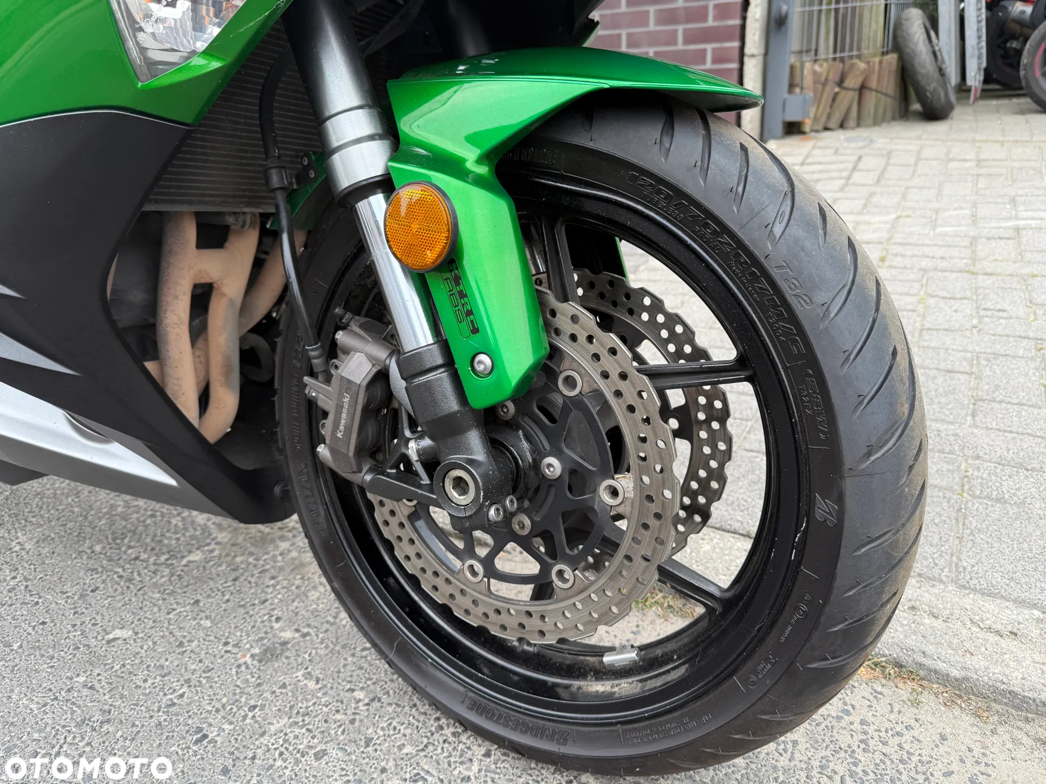 Kawasaki Ninja 1000 SX - 23