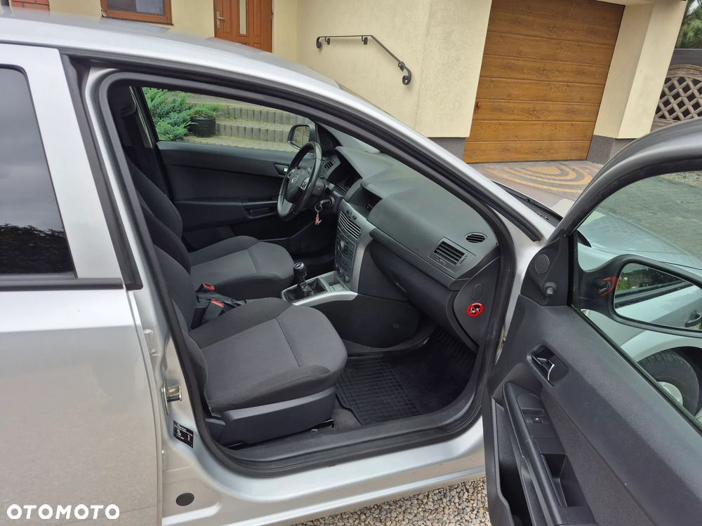 Opel Astra - 14