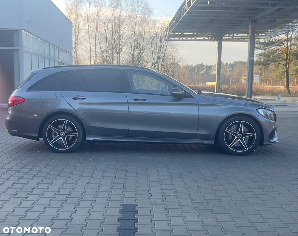 Mercedes-Benz Klasa C 250 d 4Matic 9G-TRONIC AMG Line - 4
