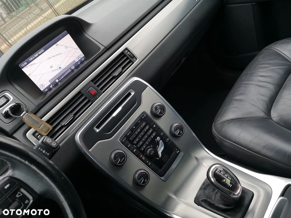 Volvo V70 T4 Momentum - 16