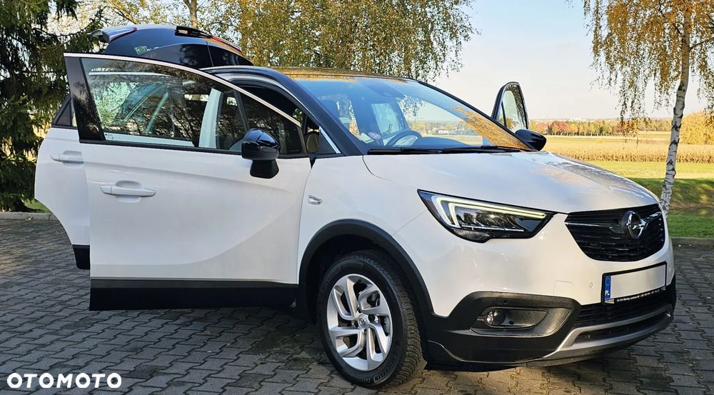 Opel Crossland X 1.2 T Design Line S&S - 23