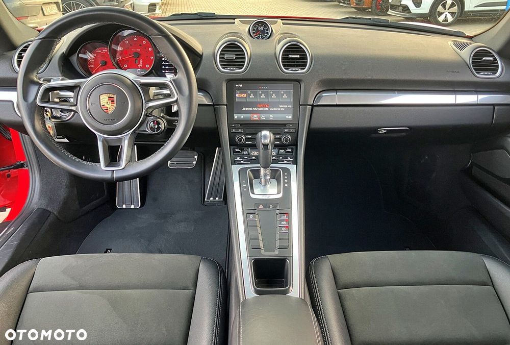 Porsche 718 Cayman - 21