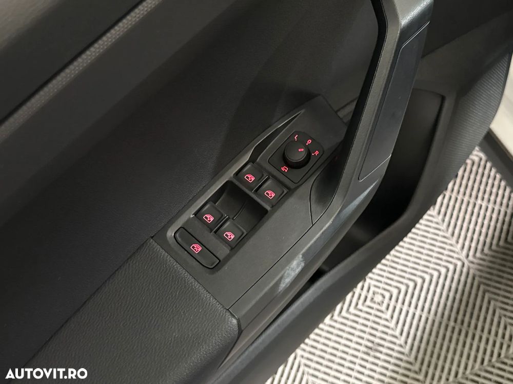 Seat Arona - 15