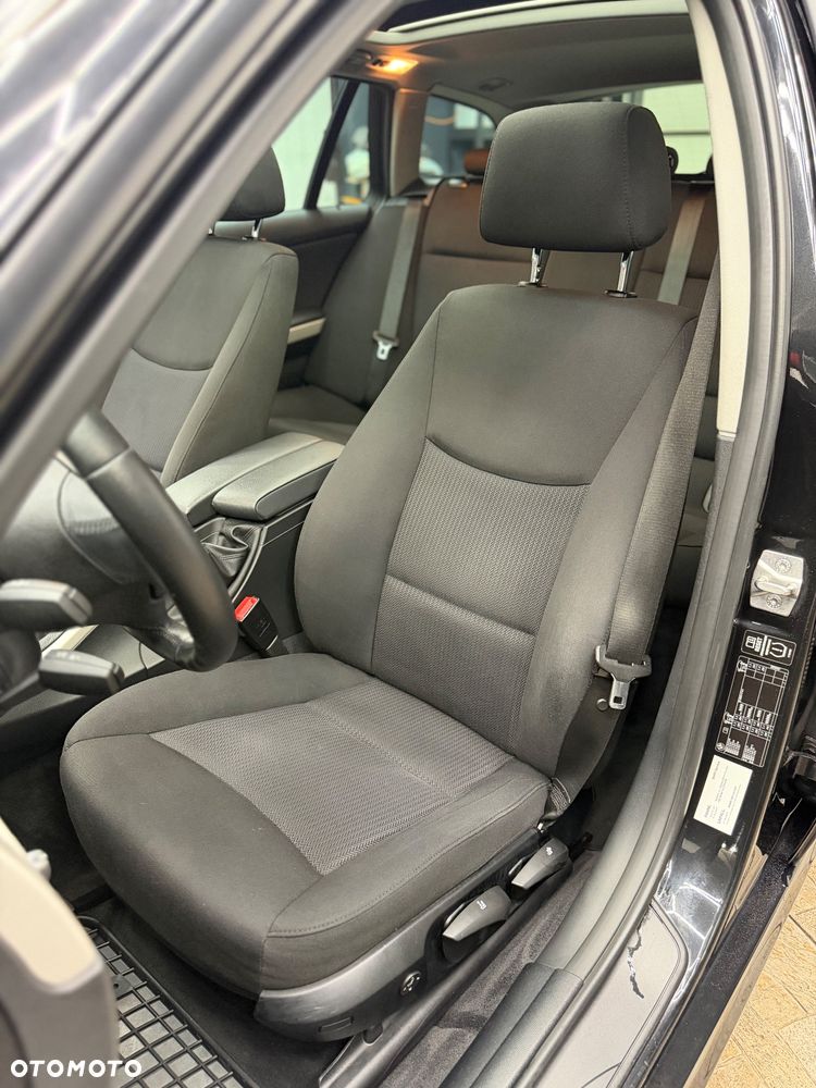 BMW Seria 3 320d - 17