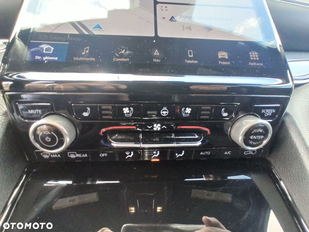 Jeep Grand Cherokee - 25