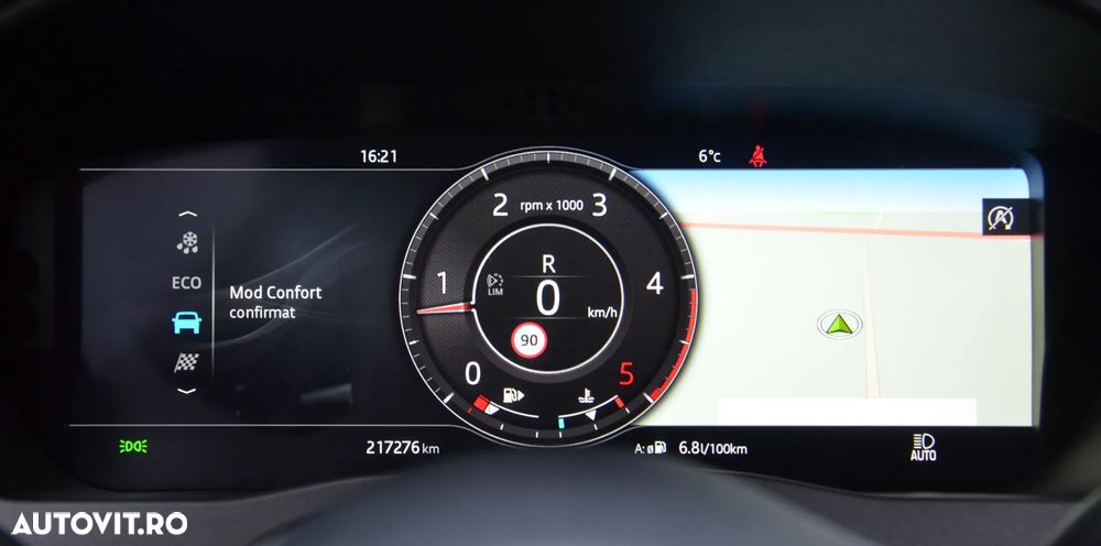 Jaguar XE 2.0 AWD R-Sport - 25